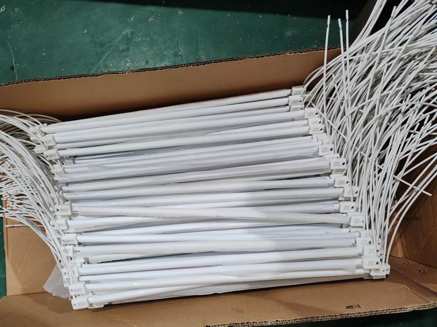Hot selling 550mm 1500w R7S halogen heat lamps
